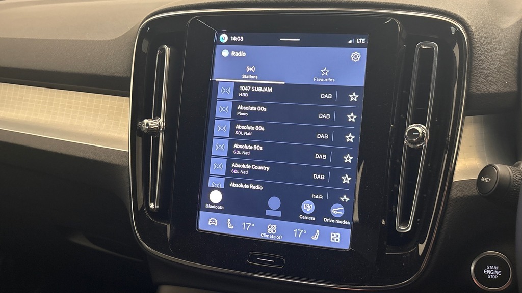 Volvo XC40 2.0 B3p Core Blue #35