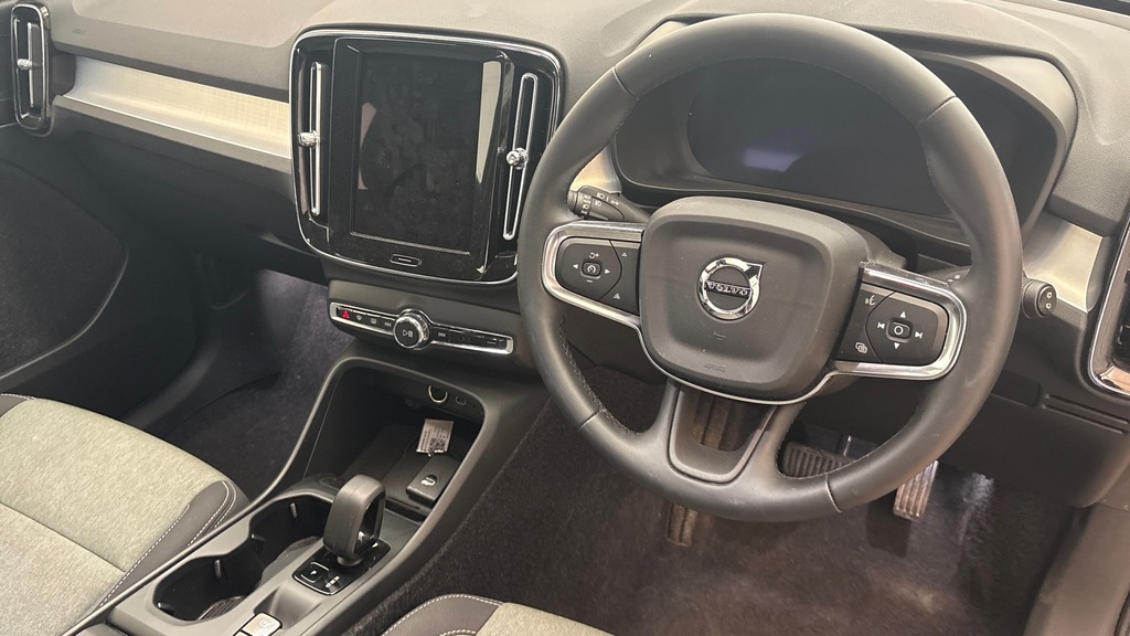 Volvo XC40 2.0 B3p Core Blue #9