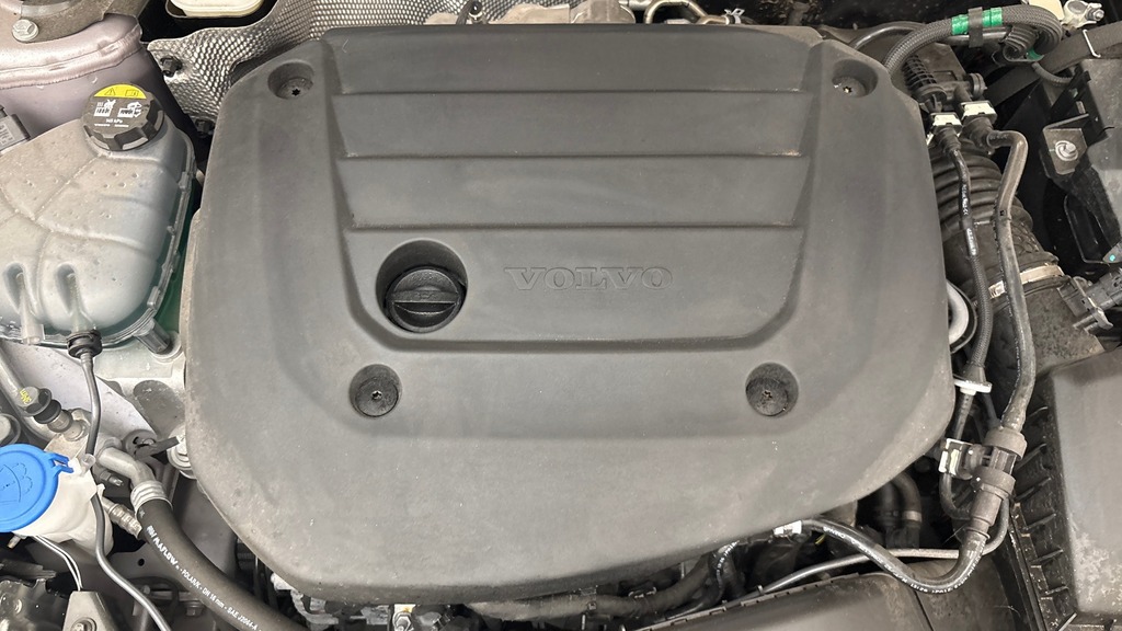 Volvo XC40 2.0 B3p Core Blue #14