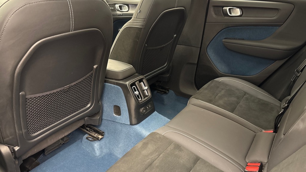 Volvo XC40 Ultimate Dark Blue #6