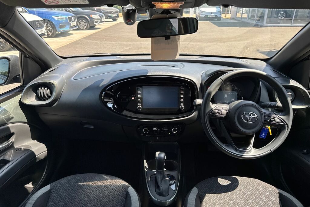 Toyota Aygo X Edge Green #6