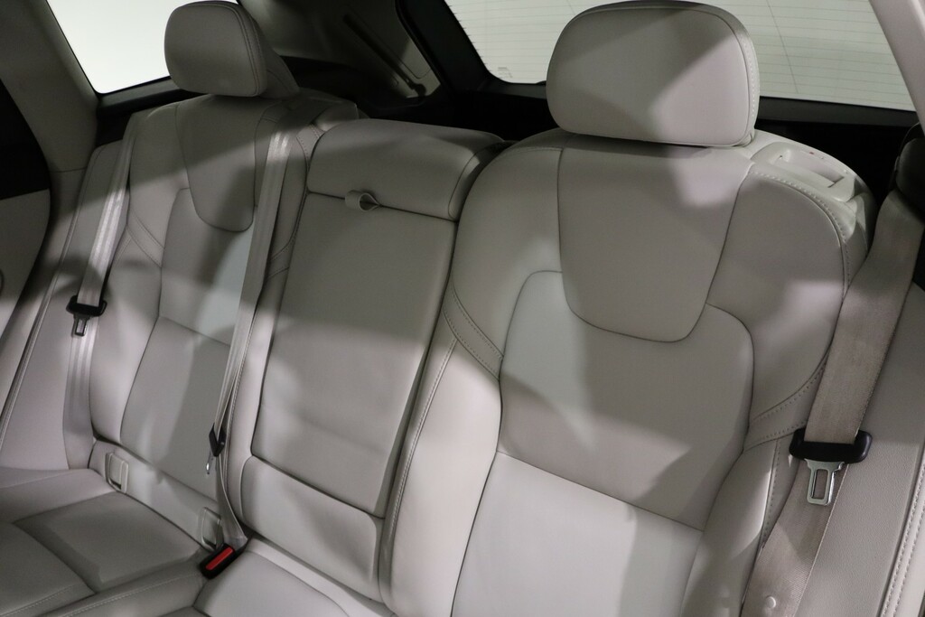 Volvo XC60 Ultimate Grey #12