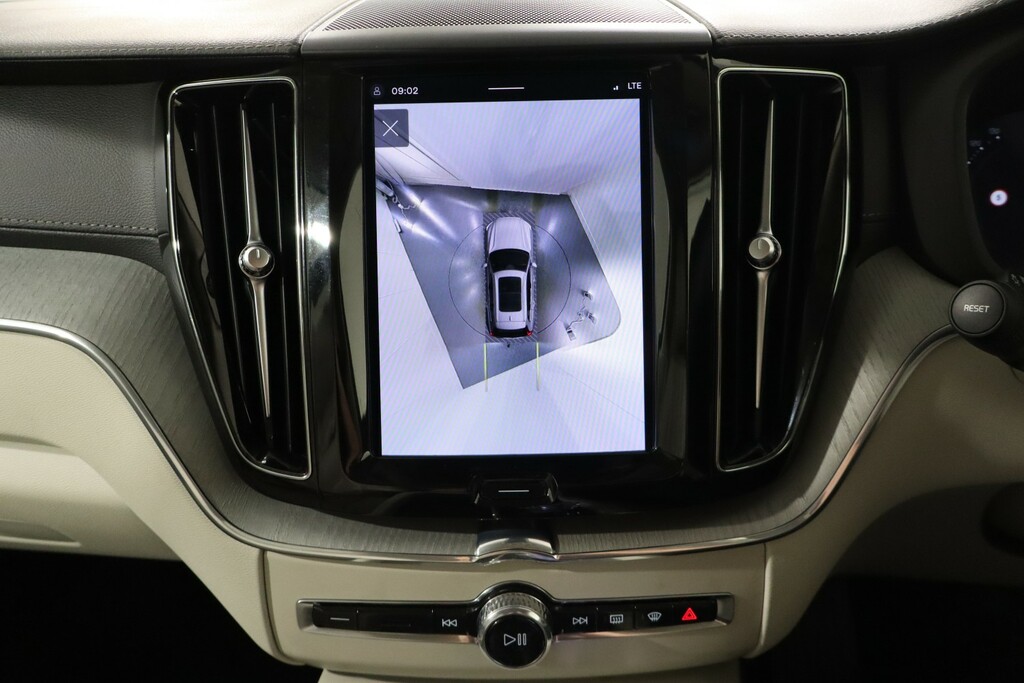 Volvo XC60 Ultimate Grey #23