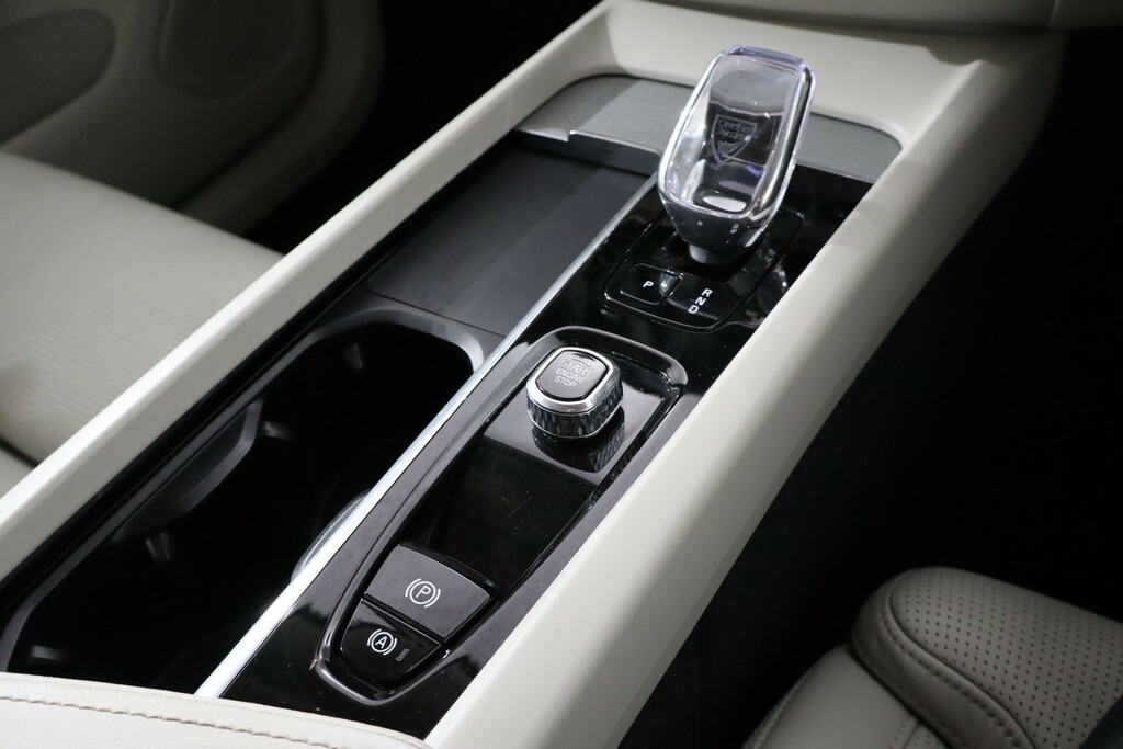 Volvo XC60 Ultimate Grey #20