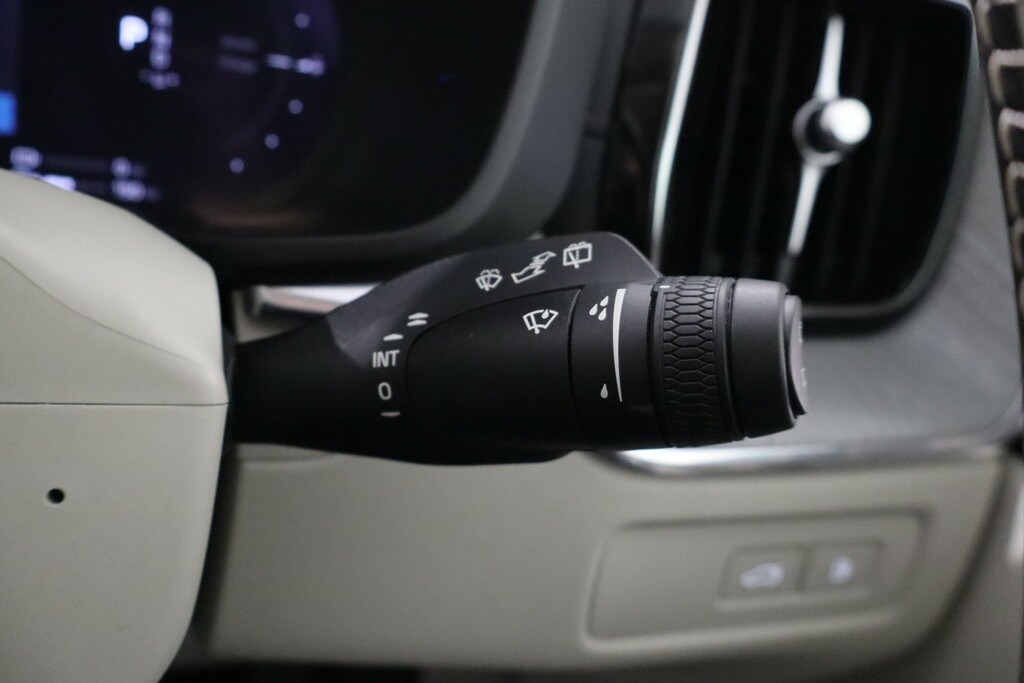 Volvo XC60 Ultimate Grey #18