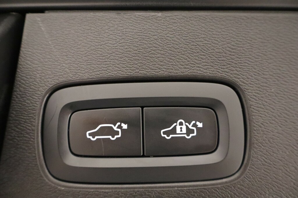 Volvo XC60 Ultimate Grey #30