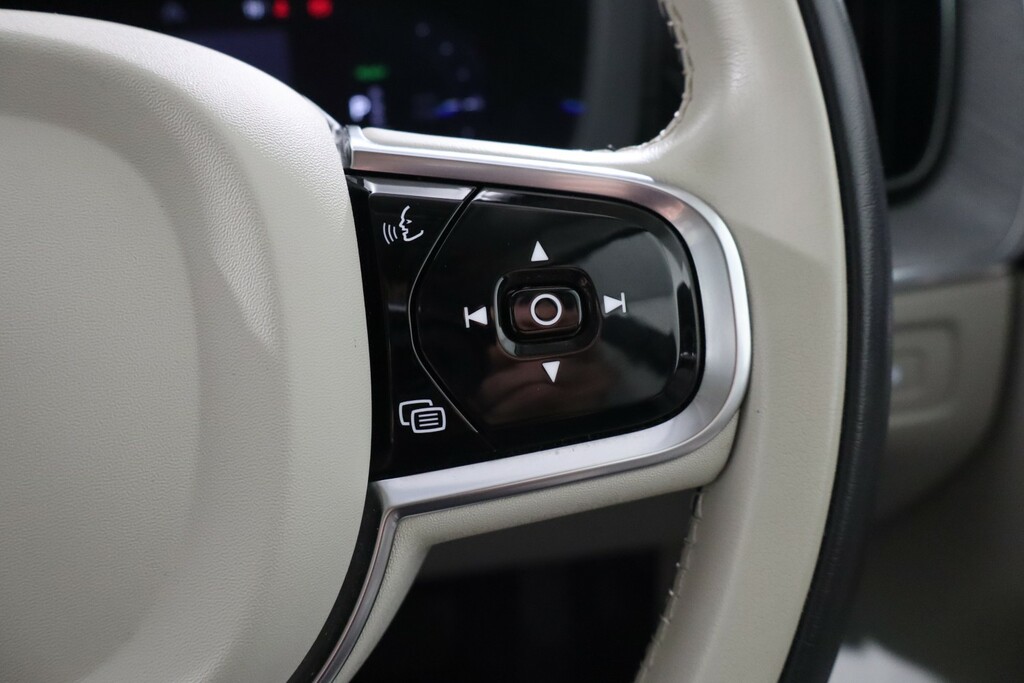 Volvo XC60 Ultimate Grey #17