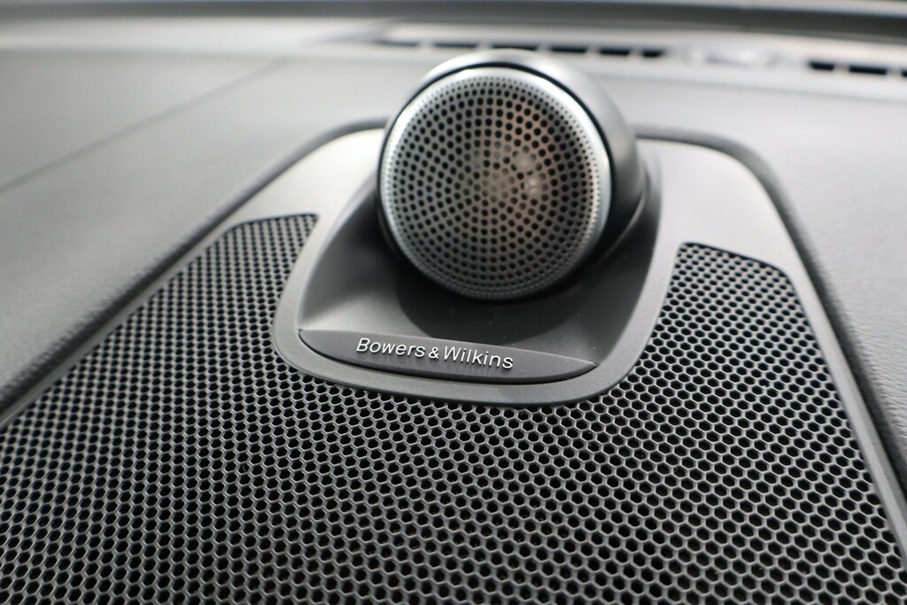 Volvo XC60 Ultimate Grey #24