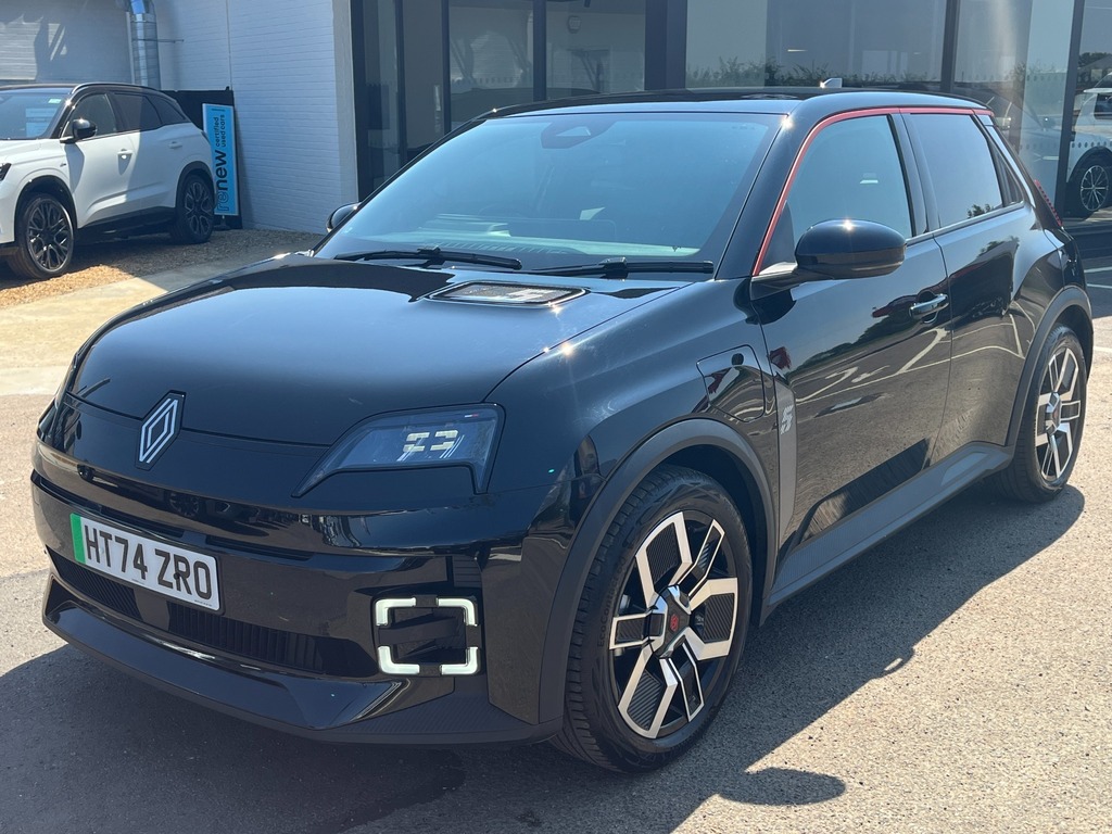 Renault 5 E-Tech Techno Black #3