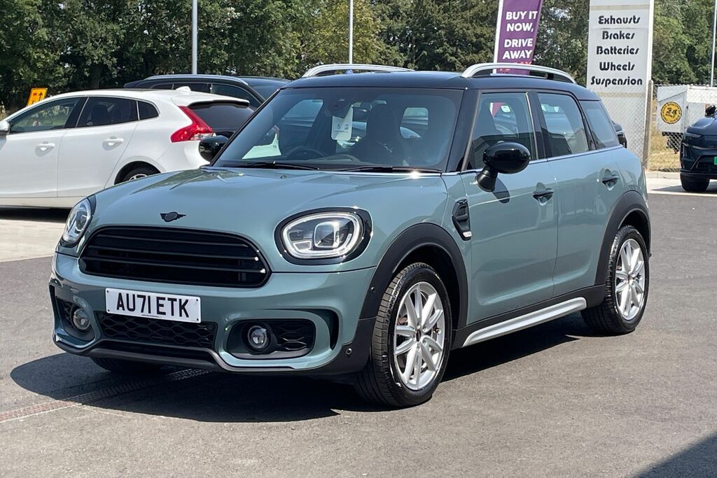 Mini Countryman Cooper S E All4 Classic Green #9