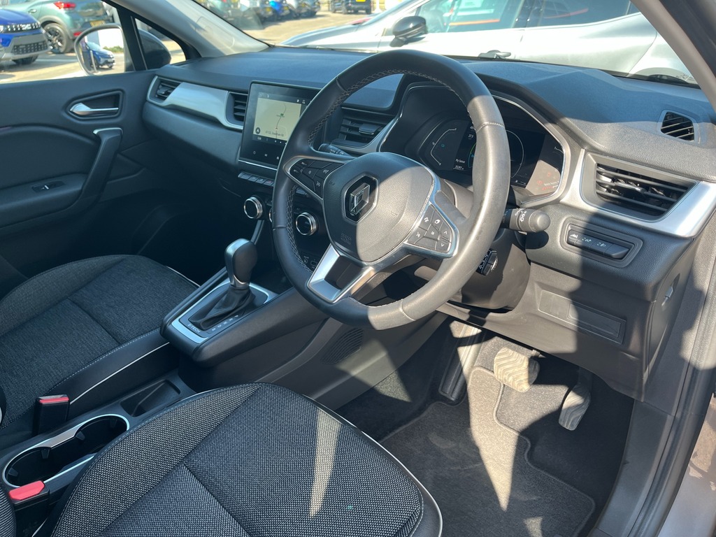 Renault Captur Renault Captur 1.6 E-tech Hybrid 145 Iconic Editio Black #10