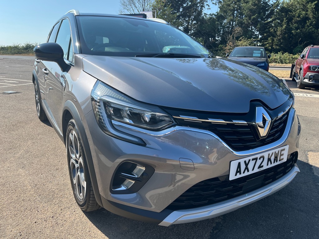 Renault Captur Techno Grey