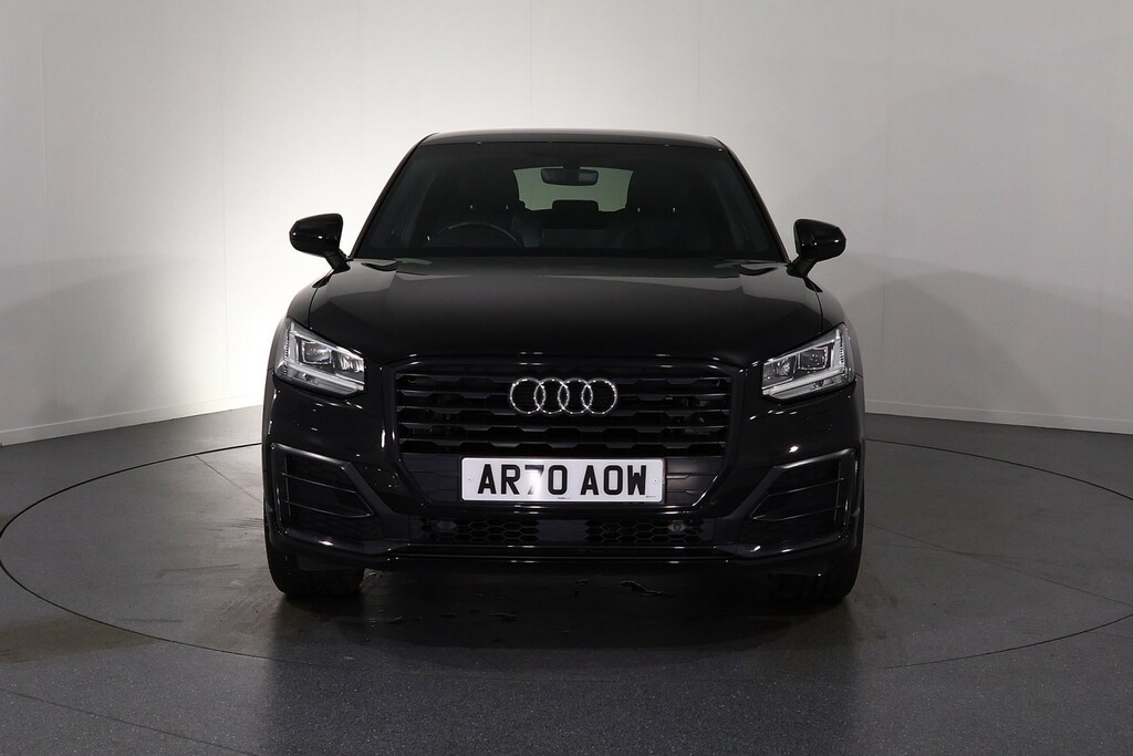 Audi Q2 35 Tfsi Black Edition S Tronic Black #2