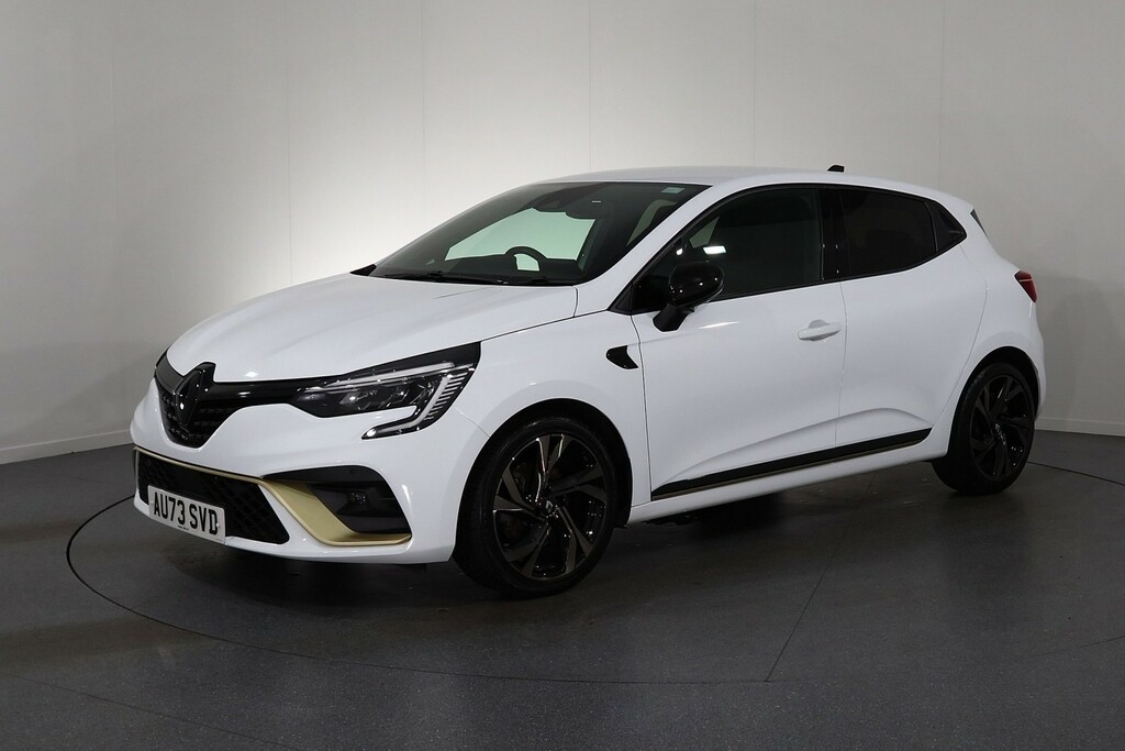 Renault Clio E-tech Engineered White #3