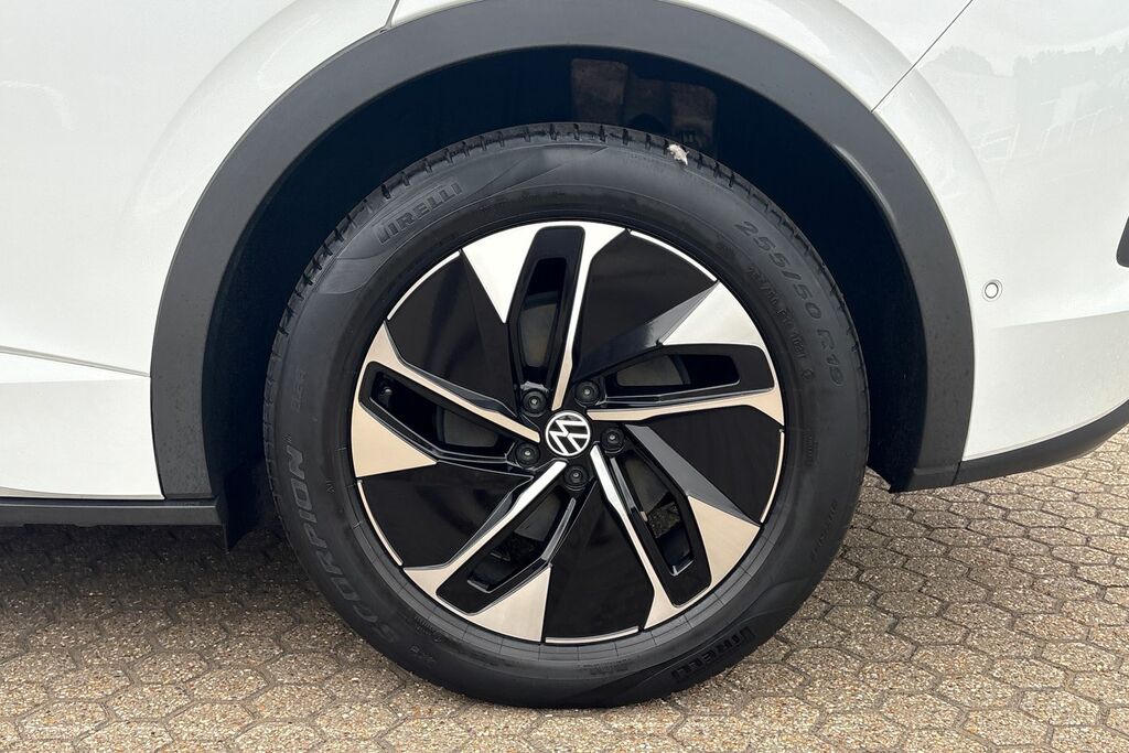 Volkswagen ID.5 Tech White #5