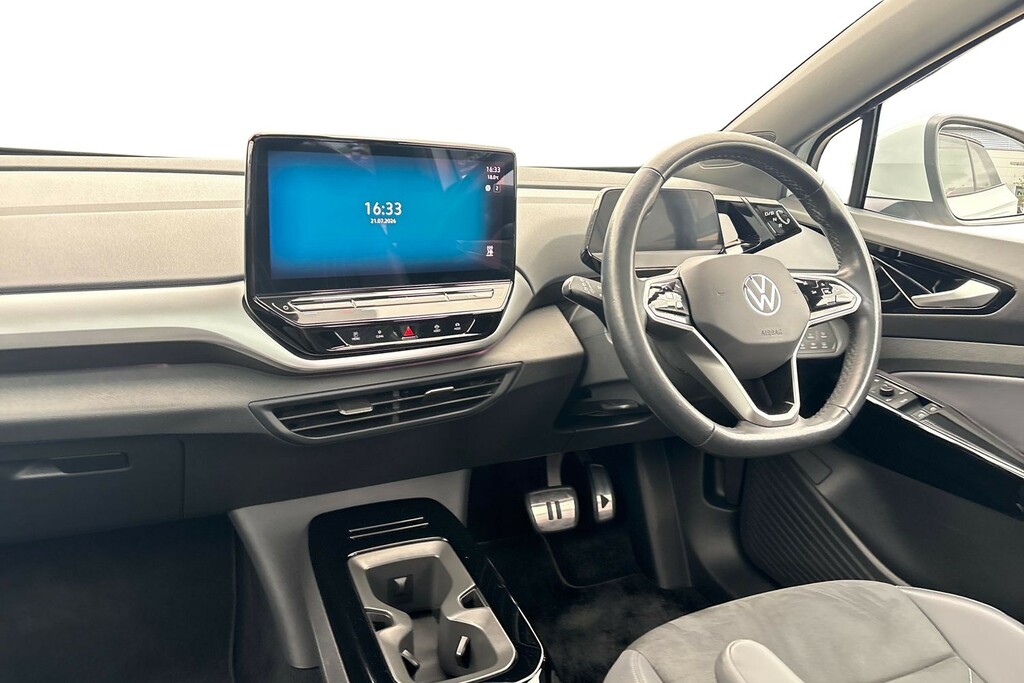 Volkswagen ID.5 Tech White #2