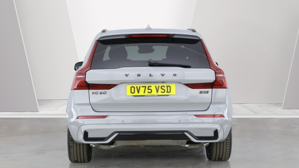 Volvo XC60 Ultra Black Edition Grey #3