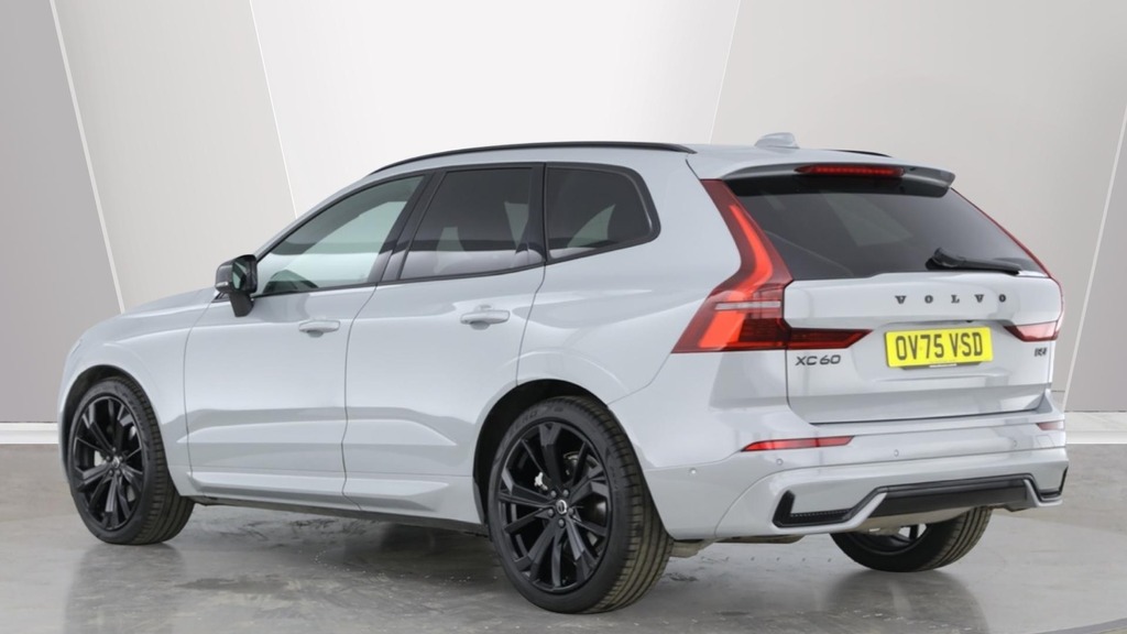 Volvo XC60 Ultra Black Edition Grey #4