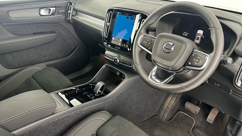 Volvo EX40 185Kw Ext Range Plus Black Editon 78Kwh Black #9