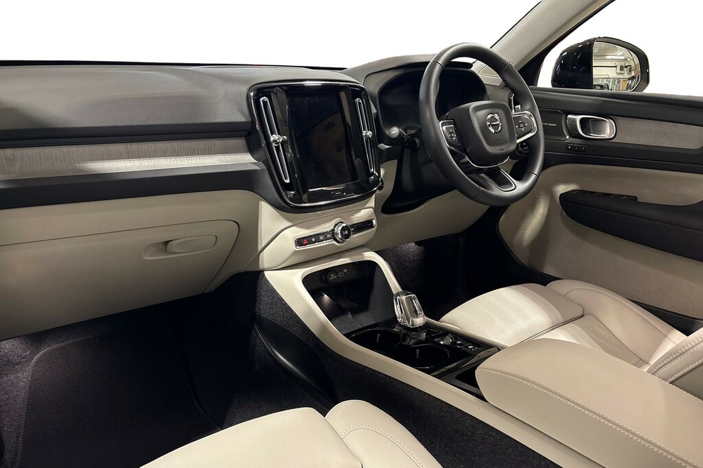 Volvo XC40 Ultra Dark Blue #2