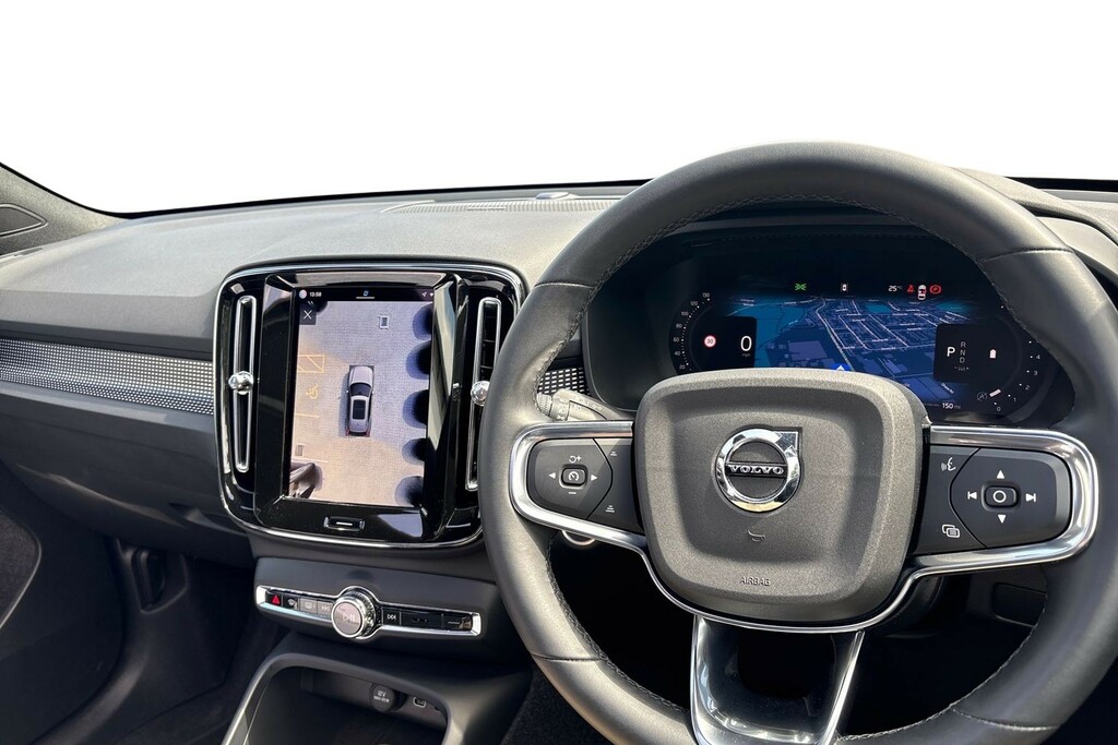Volvo XC40 Ultimate Red #2