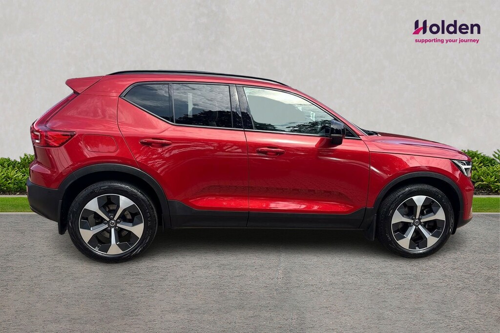 Volvo XC40 Ultimate Red #4