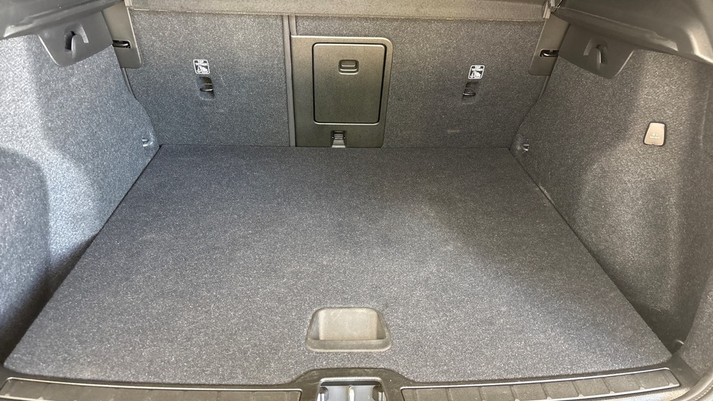 Volvo XC40 Core Green #5