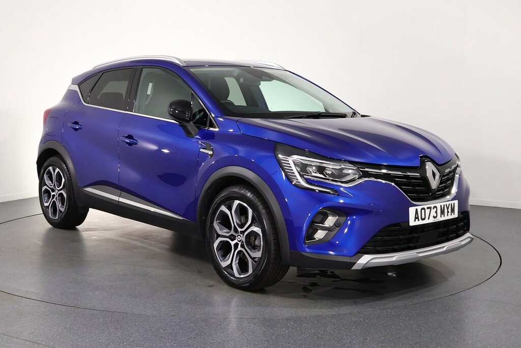 Renault Captur Techno Blue
