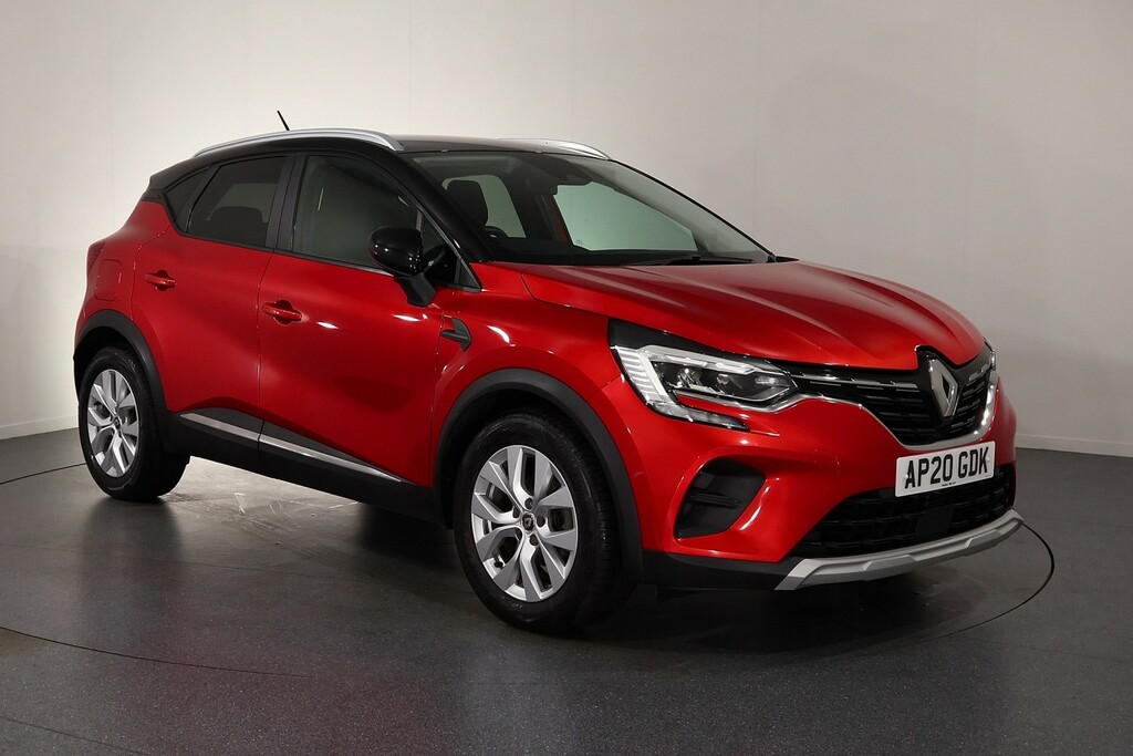 Renault Captur Iconic Red