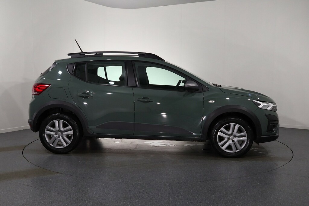 Dacia Sandero Stepway 1.0 Tce Extreme Cvt Green #8