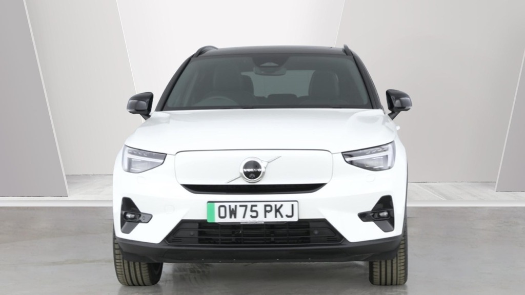 Volvo EX40 Ultra White #3
