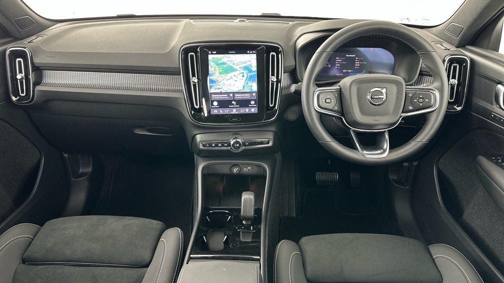 Volvo EX40 185Kw Extended Range Ultra 78Kwh White #9