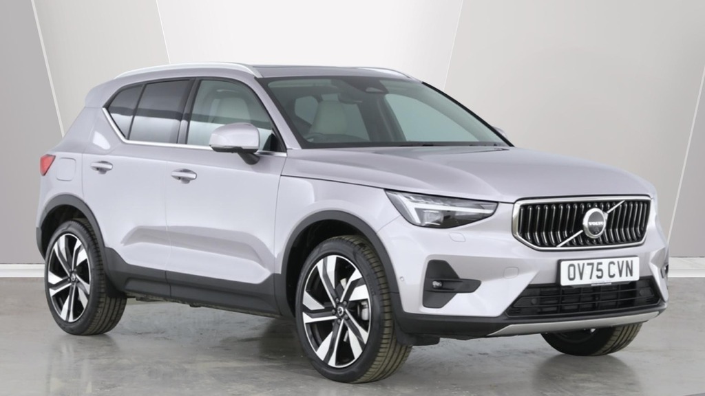 Volvo XC40 Ultra Bright Silver