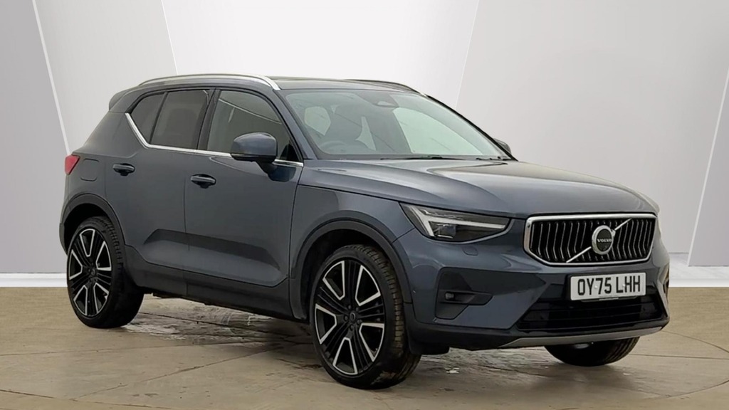 Volvo XC40 Ultra Bright Blue