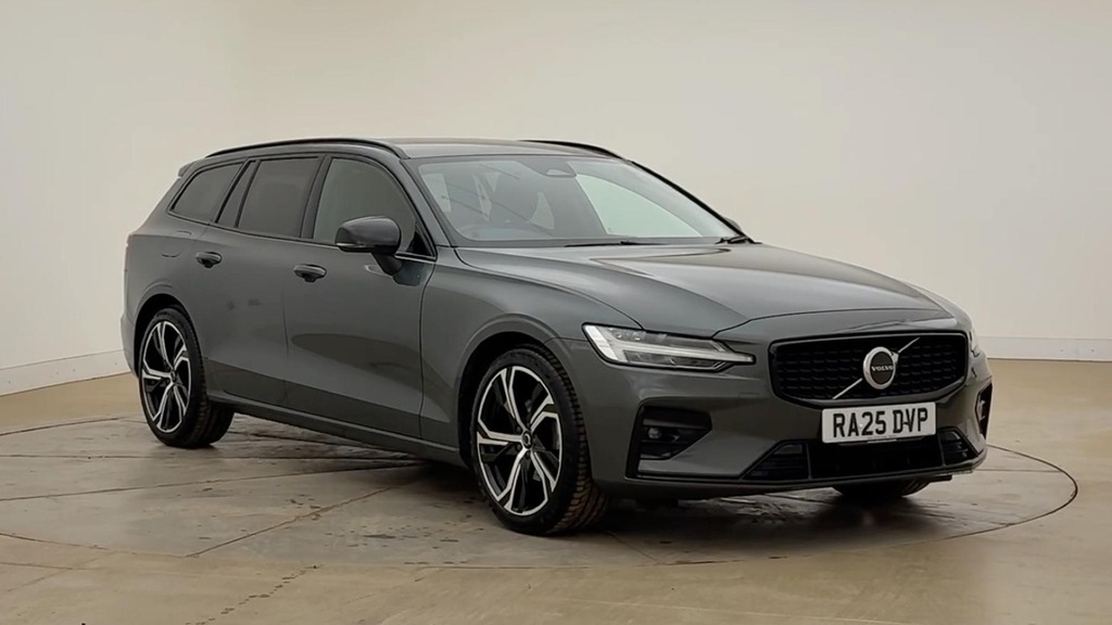 Volvo V60 Plus Green