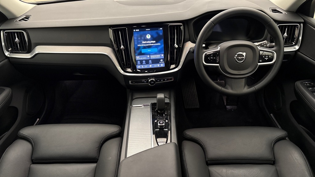 Volvo V60 2.0 B4p Ultra Dark Blue #8