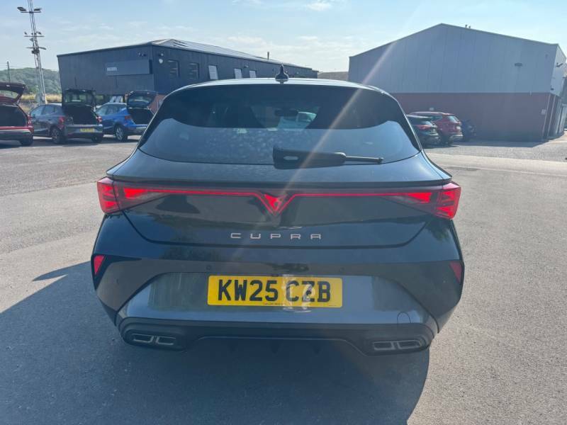 Cupra Leon 1.5 Tsi 150 V2 - 2025 25 Black #4