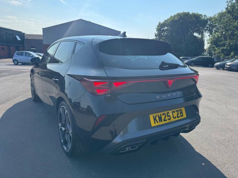 Cupra Leon 1.5 Tsi 150 V2 - 2025 25 Black #5