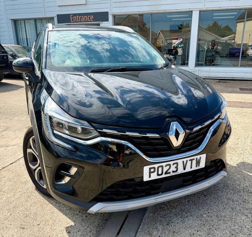 Renault Captur 1.6L Techno Black #2