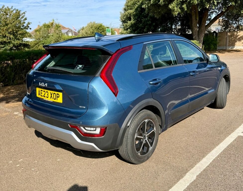 Kia Niro 1.6 Gdi Hybrid 2 Dct Red #8