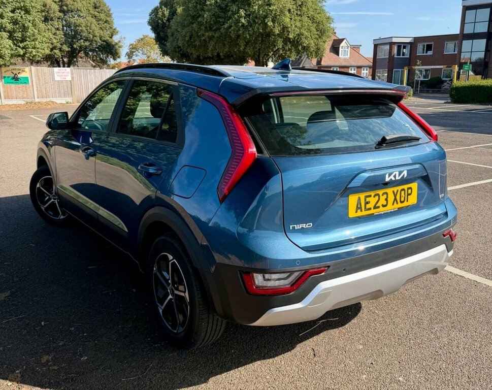 Kia Niro 1.6 Gdi Hybrid 2 Dct Red #12