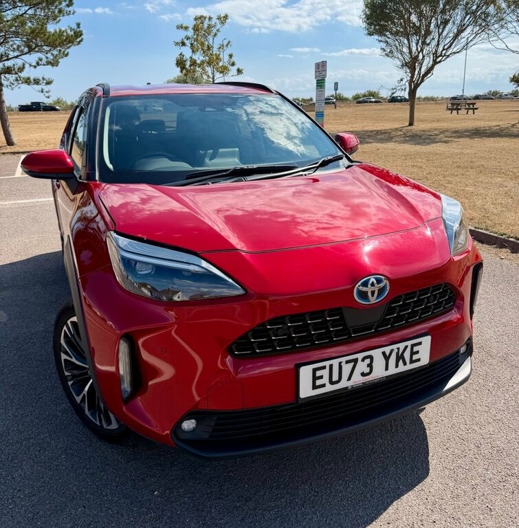 Toyota Yaris Cross 1.5L Excel Red #3