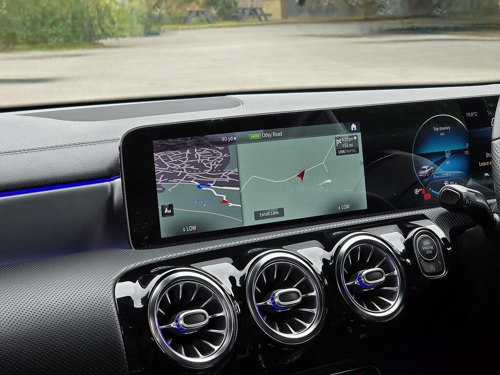 Mercedes-Benz CLA Class 1.3 Cla180 Amg Line Premium 2 Coupe 7 AF20XCE Black #5
