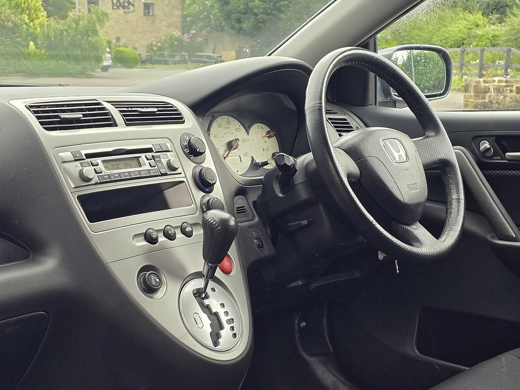 Honda Civic I-vtec Se Grey #2