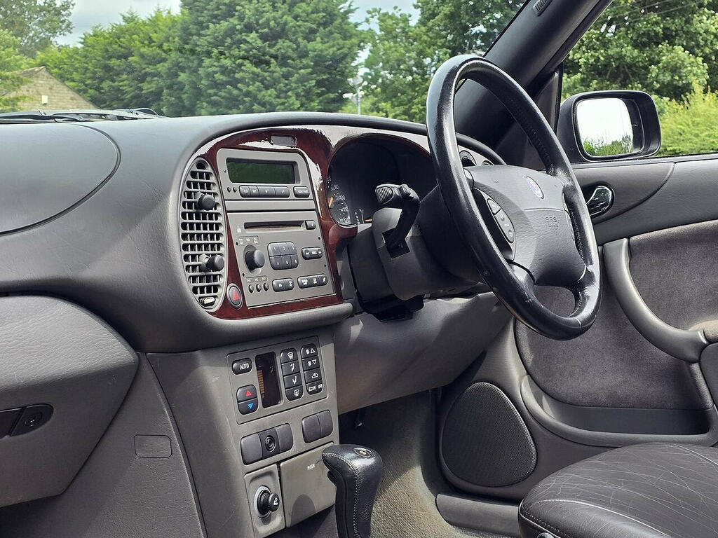 Saab 9-3 Saab 9-3 2.0T Se Convertible Grey #2