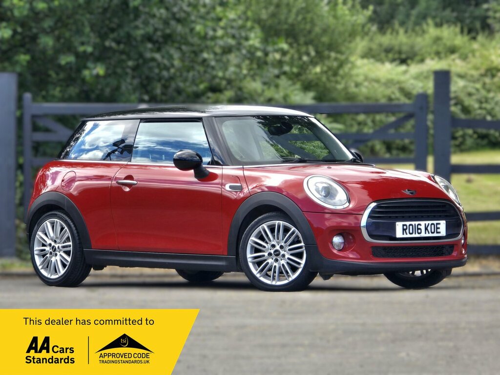 Mini Hatch Cooper Red