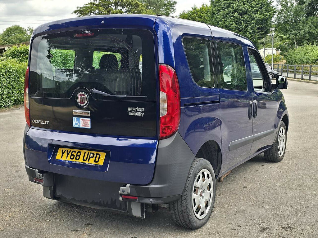 Fiat Doblo Cargo 1.3 White #18