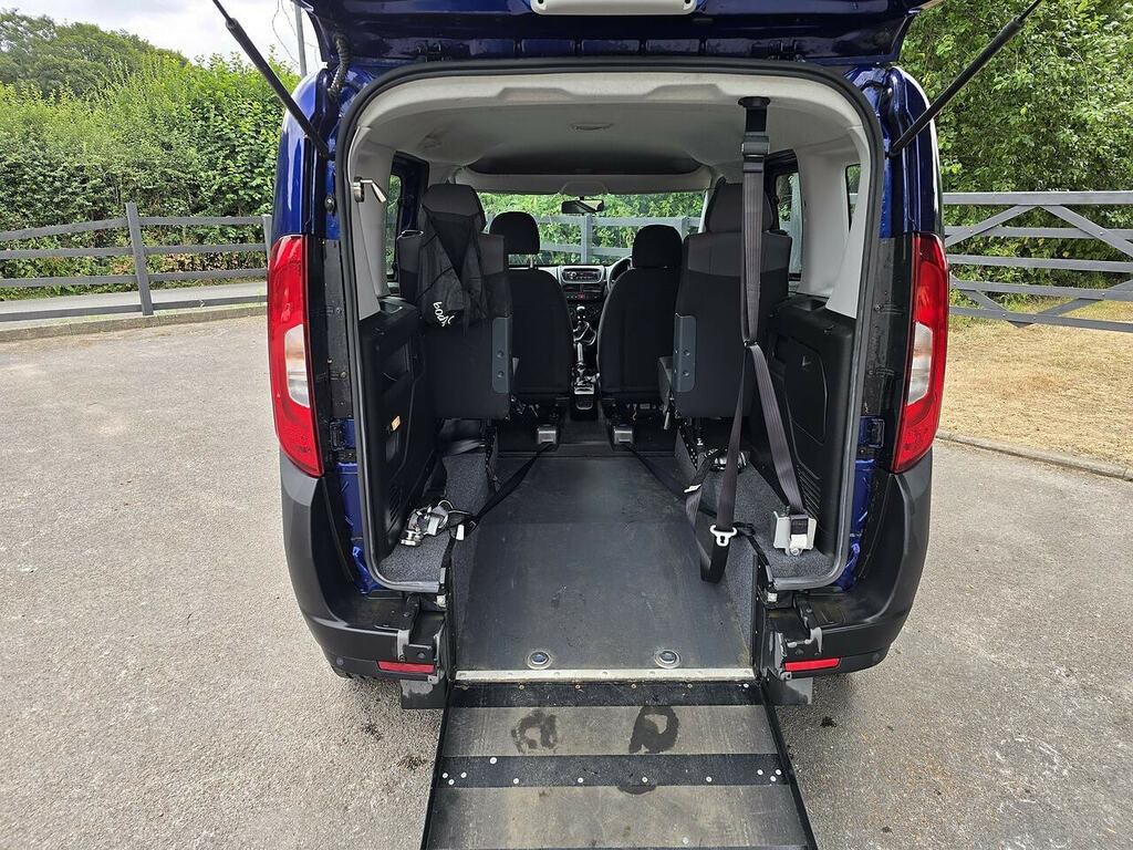 Fiat Doblo 1.4 16V N1 Active Combi Van L1 Blue #2