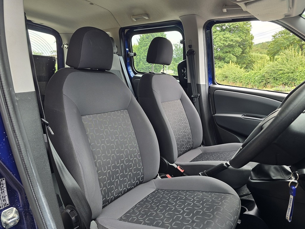 Fiat Doblo 1.3 Multijet 16V 95 Active Crew Van White #7