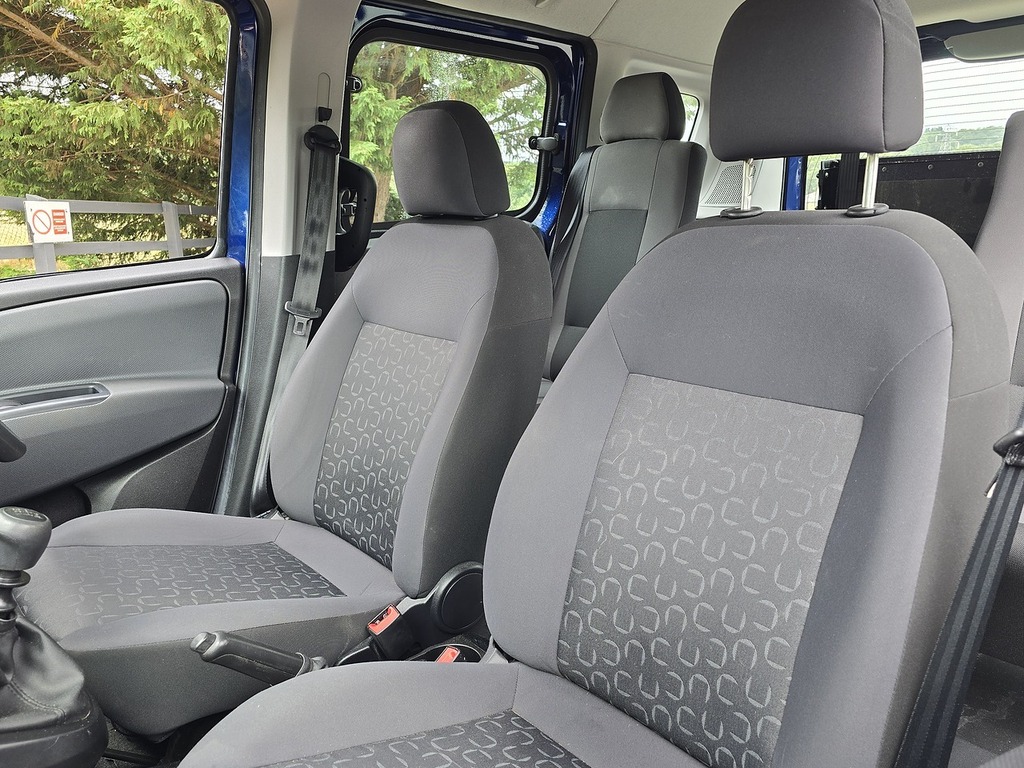 Fiat Doblo 1.3 Multijet 16V 95 Active Crew Van White #9